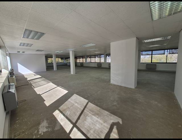 395M² OFFICE TO LET IN WOODMEAD